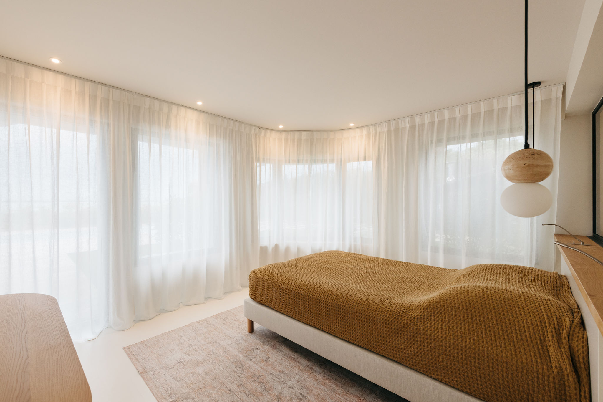 mimilo-tapissier-bordeaux-projet-eole-24 Chambre, voilages cintrés toute hauteur